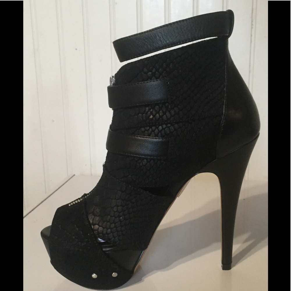 Black snake print platform heels